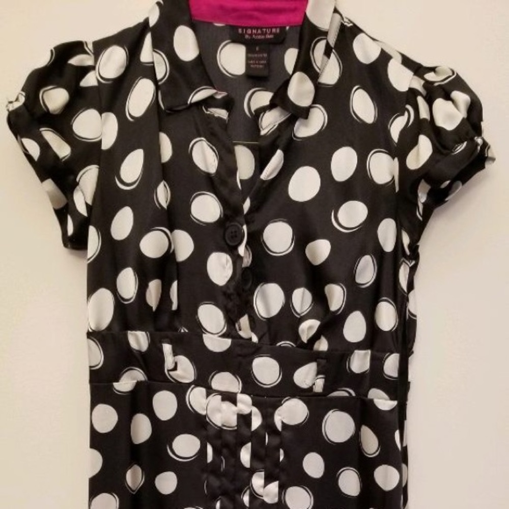 Polka dot dress. Worn once. Great condition.